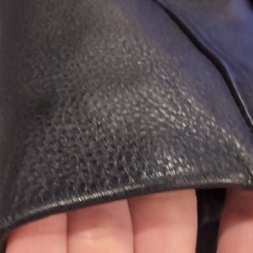 Vintage Danier Black Leather Zip-Front Fitted Jacket - Picture 8 of 14